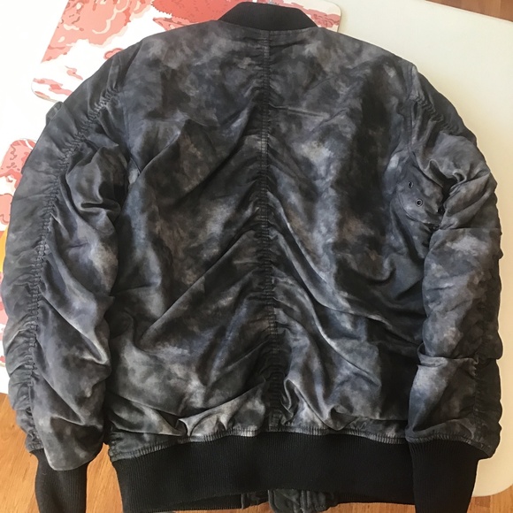 Jacket - Picture 11 of 11